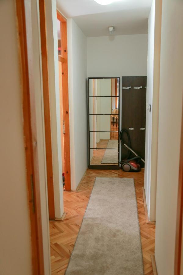 Apartman Marija Apartment Pirot Luaran gambar
