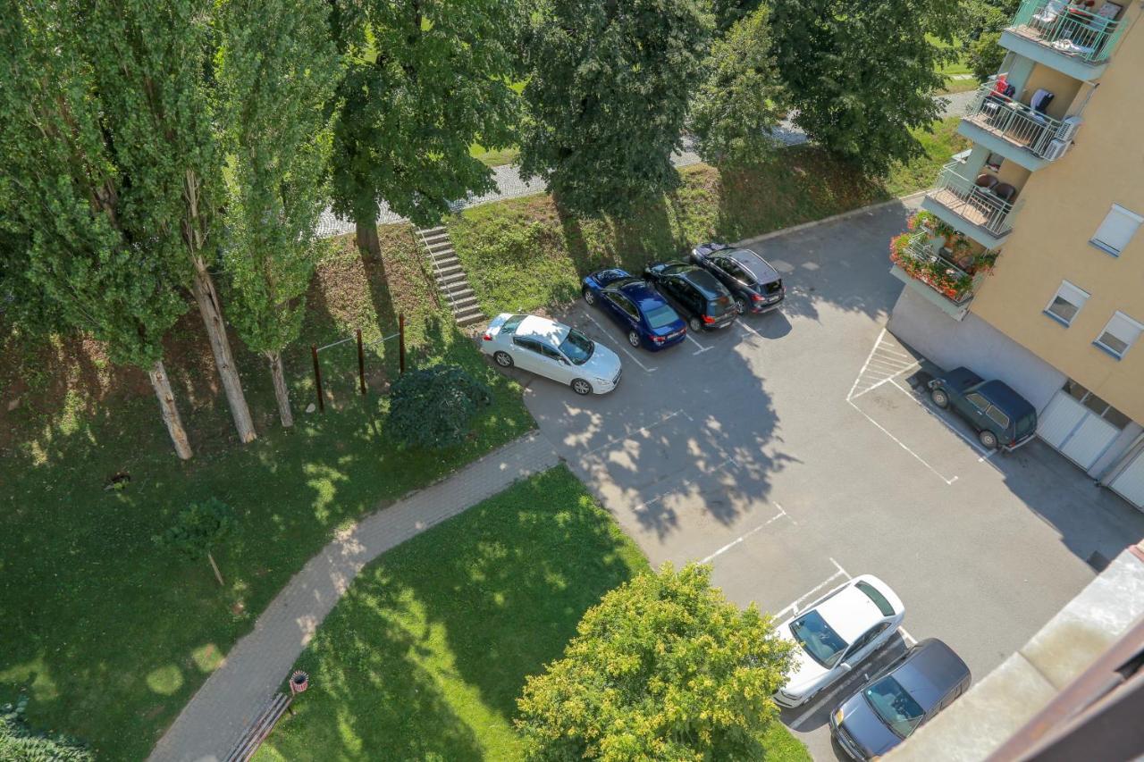 Apartman Marija Apartment Pirot Luaran gambar